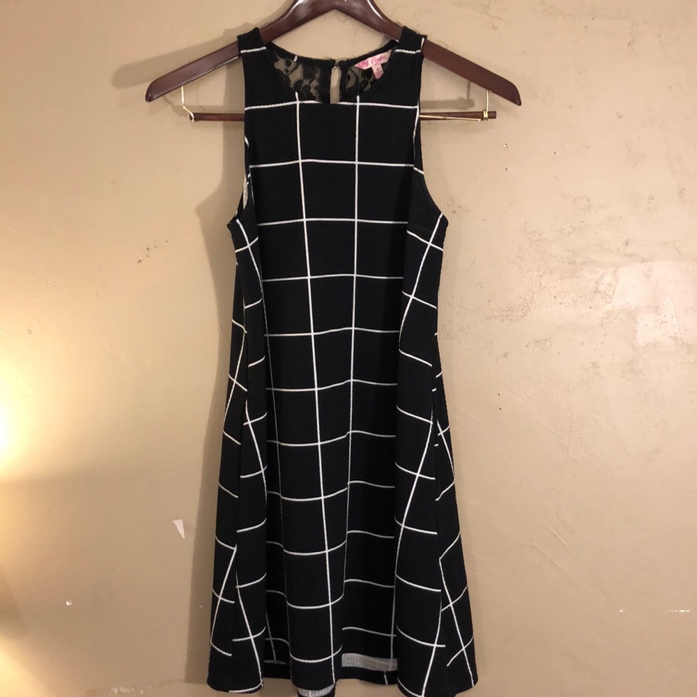 Grid pattern dress